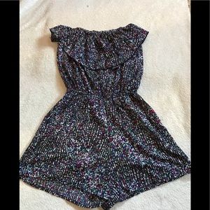 Multi-color strapless romper